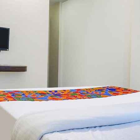 Fabhotel Gokul Lodge Gorhe Khurd Bagian luar foto