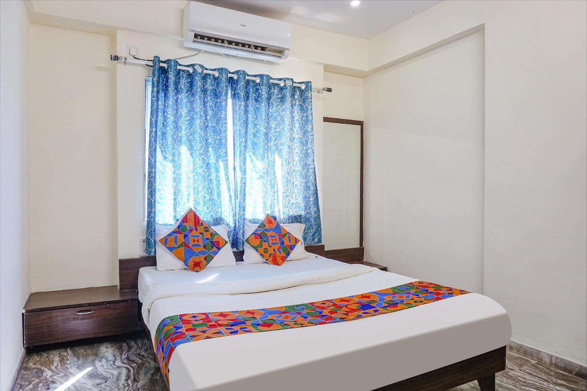 Fabhotel Gokul Lodge Gorhe Khurd Bagian luar foto