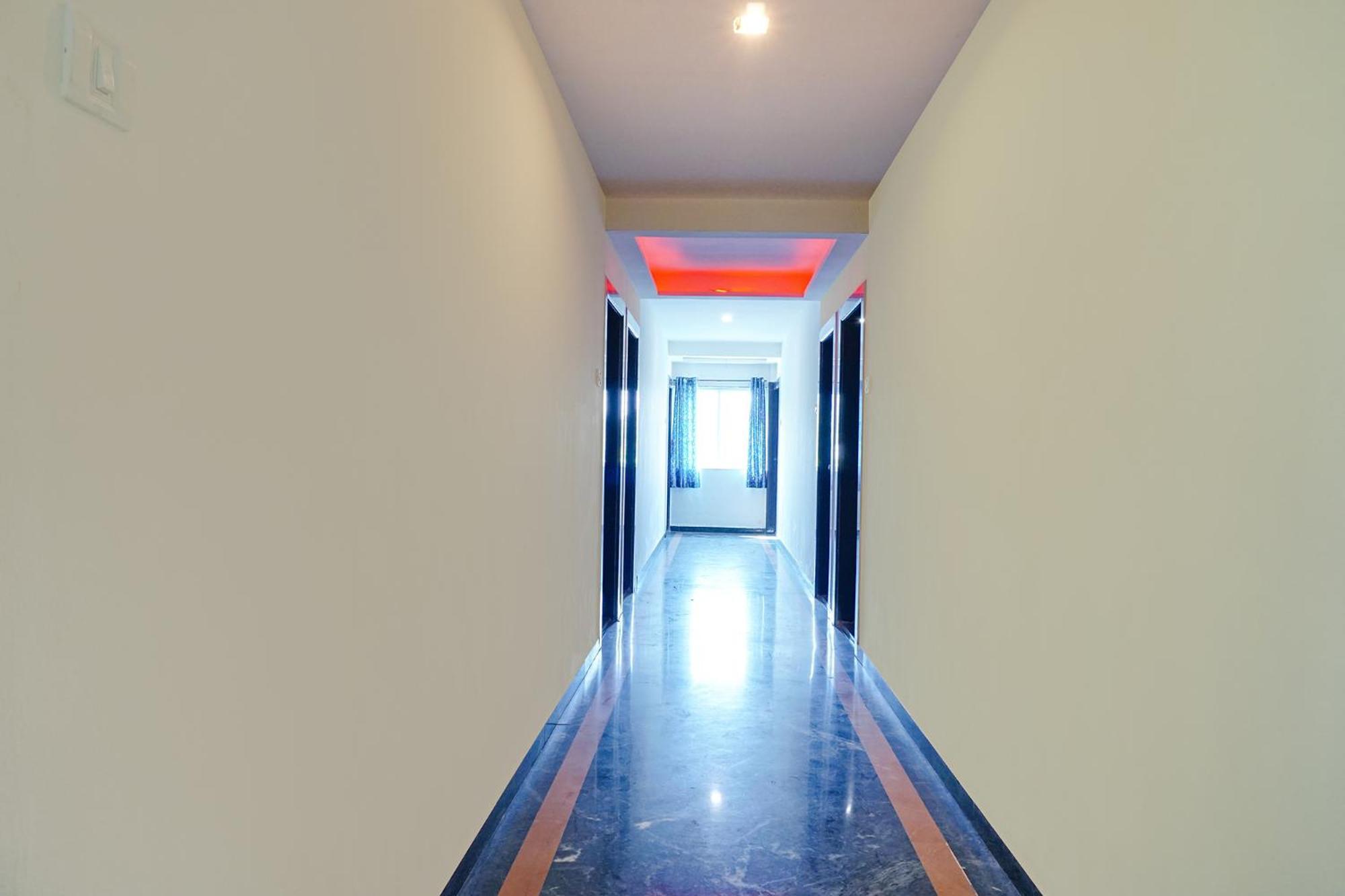 Fabhotel Gokul Lodge Gorhe Khurd Bagian luar foto