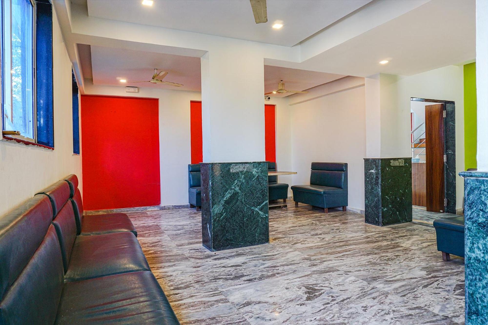 Fabhotel Gokul Lodge Gorhe Khurd Bagian luar foto
